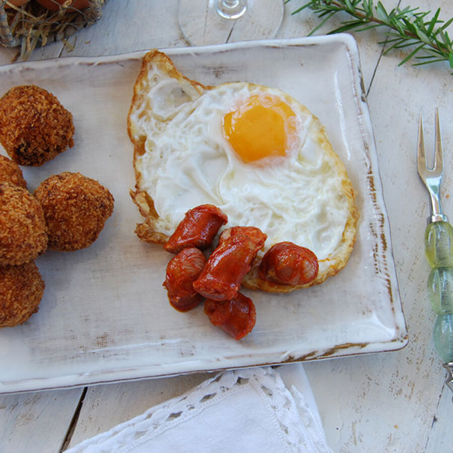 Croquetas de Chistorra y huevo frito de Pepe & Cro